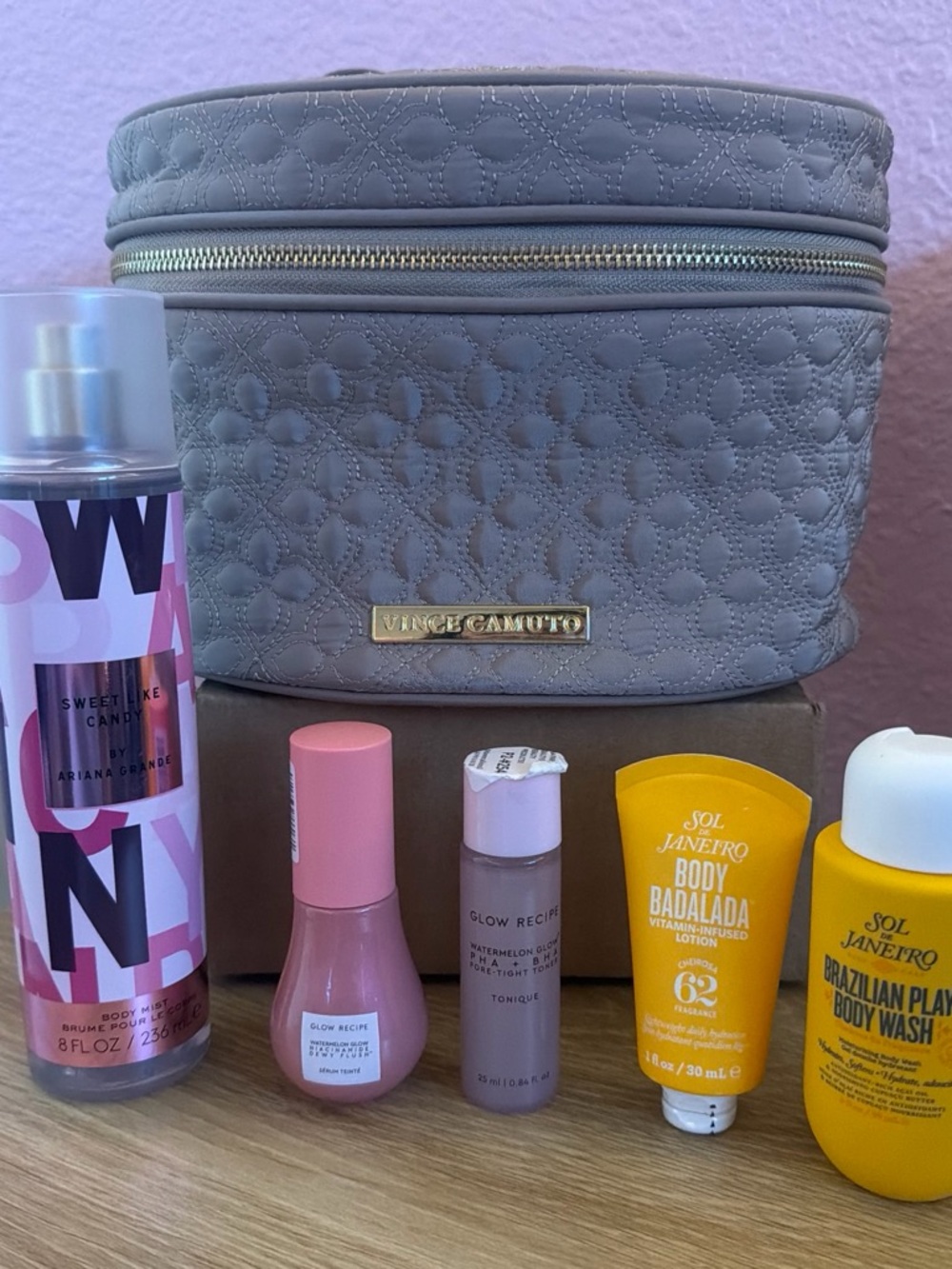 Vince Camuto Gray Quilted Cosmetic Train Case - Gray sol de janero. Glo recipe